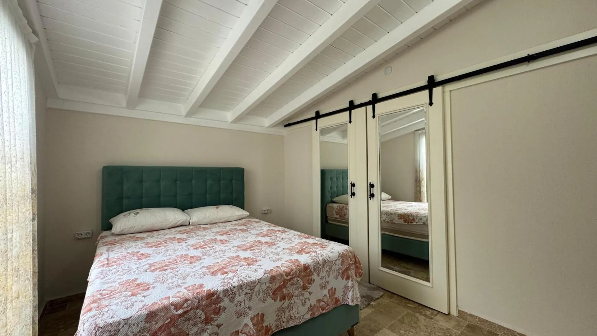 The Blue Mansion - Charming Family Villa In Çeşme