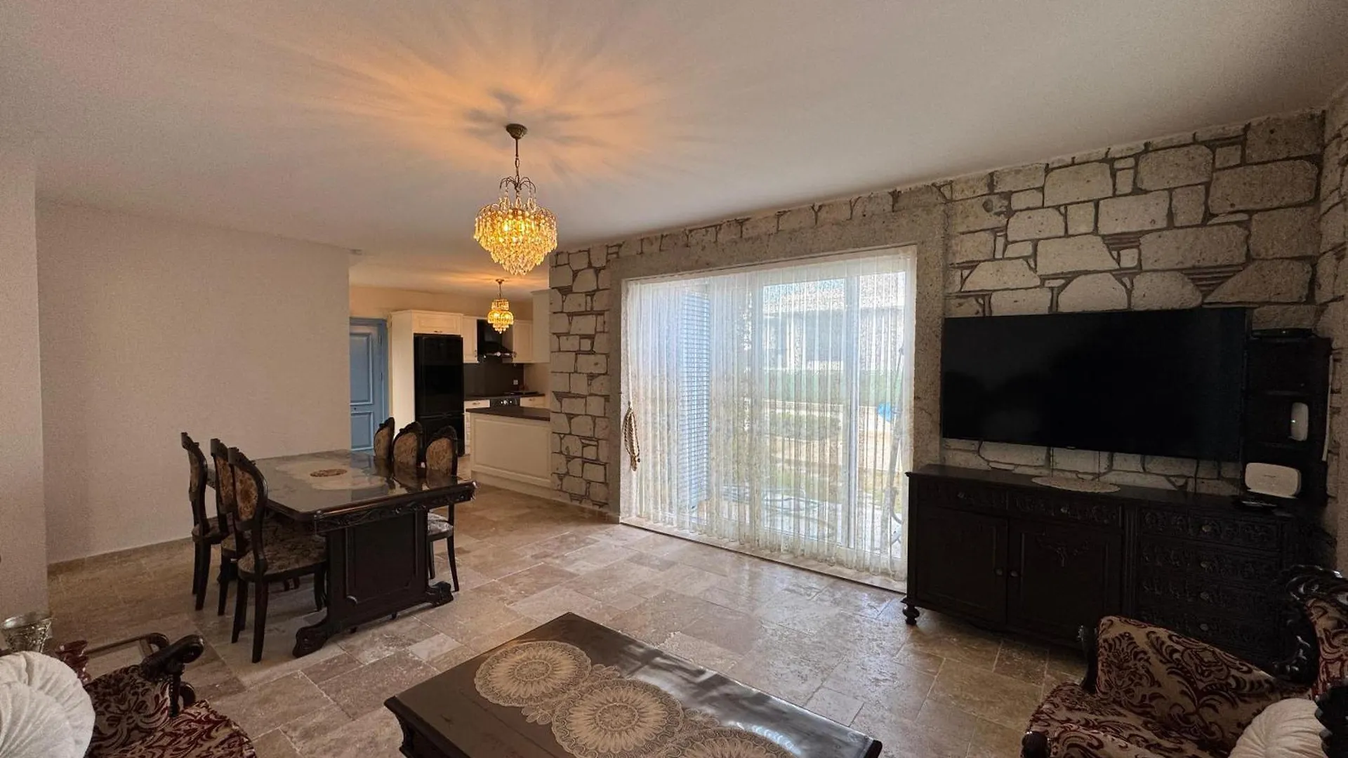 The Blue Mansion - Charming Family Villa In Çeşme 0*,  Turkije