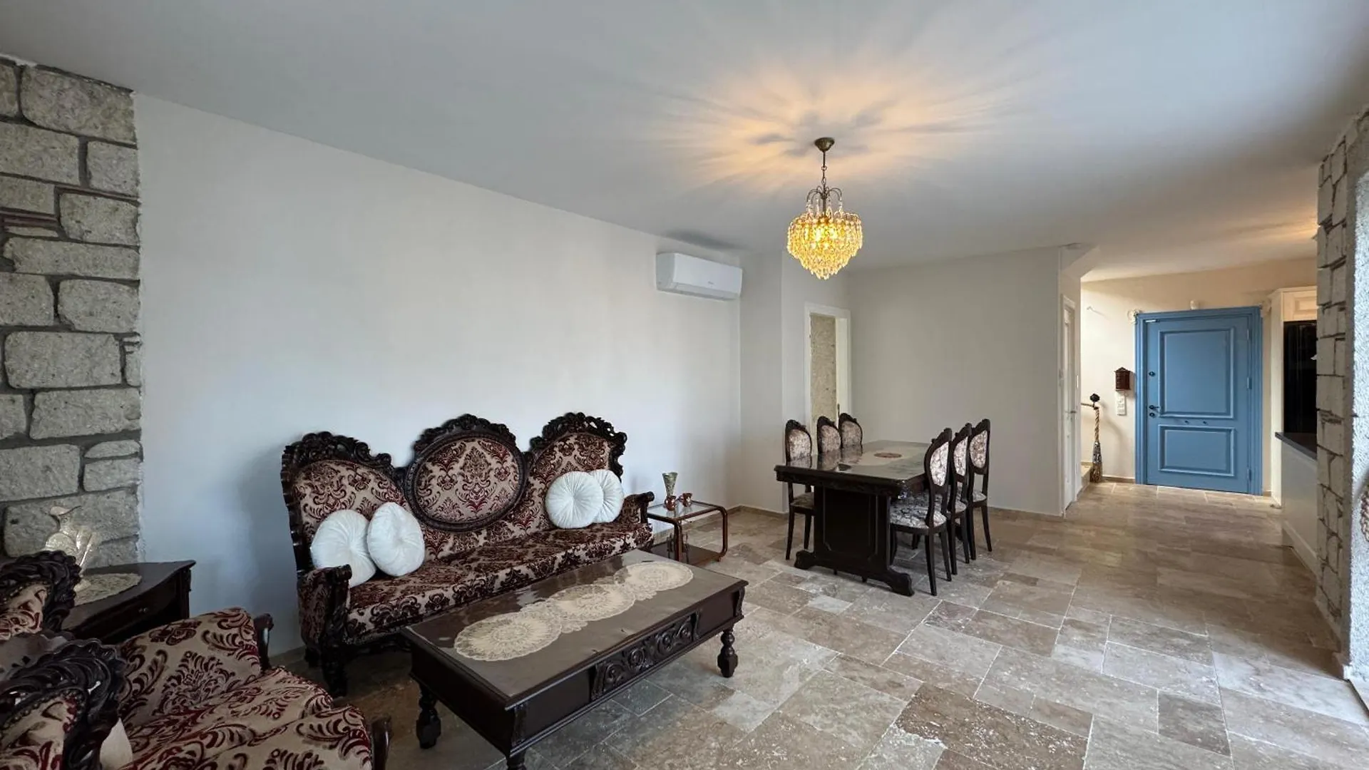 The Blue Mansion - Charming Family Villa In Çeşme 0*,  Turkije